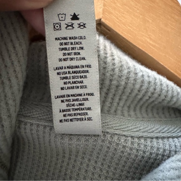 Skims Mineral Sage Green Waffle Zip Up Cropped Hoodie size XS - Picture 11 of 11